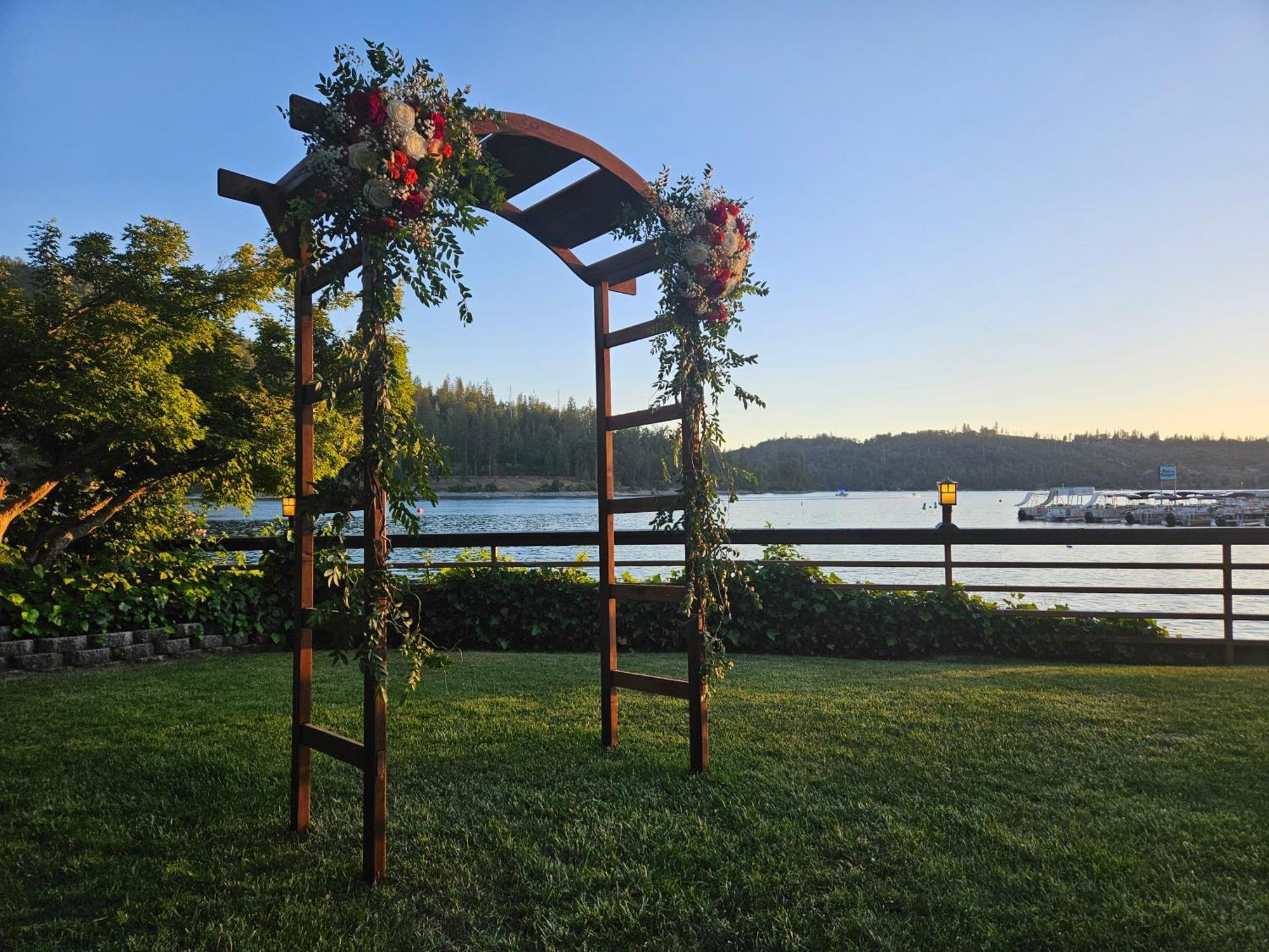 The Pines Resort & Conference Center Bass Lake Exterior foto